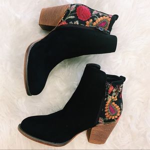 Vintage Havana Embroidered Booties Women’s 6.5